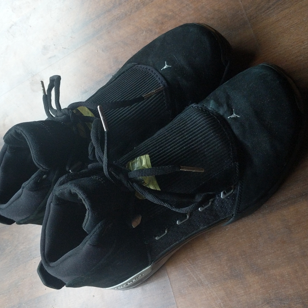 Jordan Retro 17 XVII size 11 all black. Very rare!
